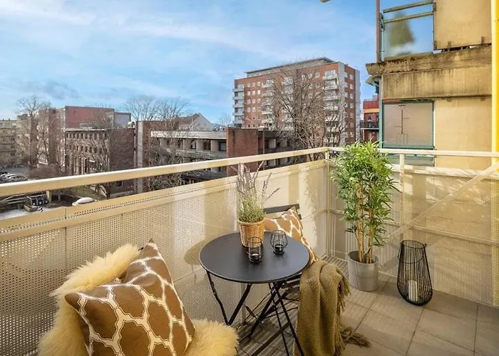 Apartment Great In Bogstadveien With A Sunny Balcony *